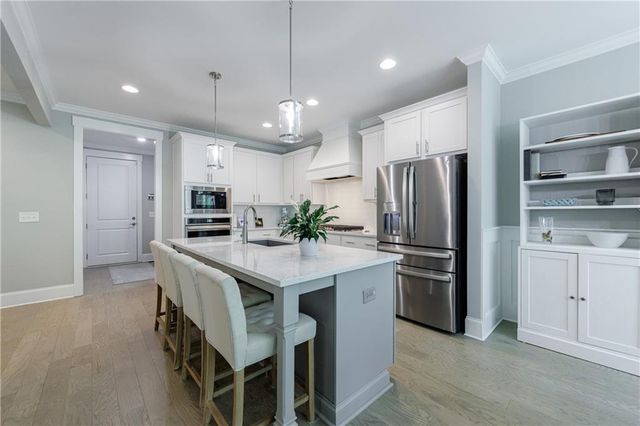 130 Lapis Lake Point, Fayetteville, GA 30215