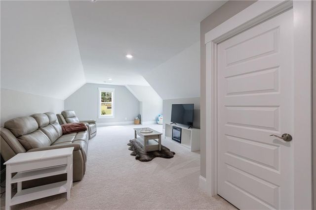 130 Lapis Lake Point, Fayetteville, GA 30215