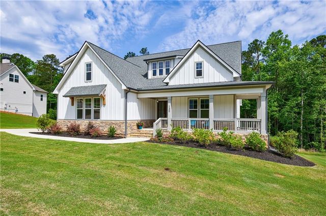 130 Lapis Lake Point, Fayetteville, GA 30215