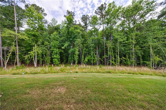 130 Lapis Lake Point, Fayetteville, GA 30215