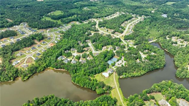 130 Lapis Lake Point, Fayetteville, GA 30215