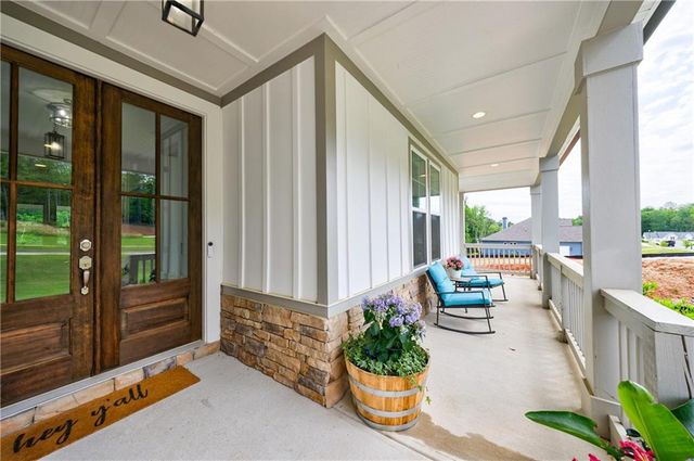 130 Lapis Lake Point, Fayetteville, GA 30215