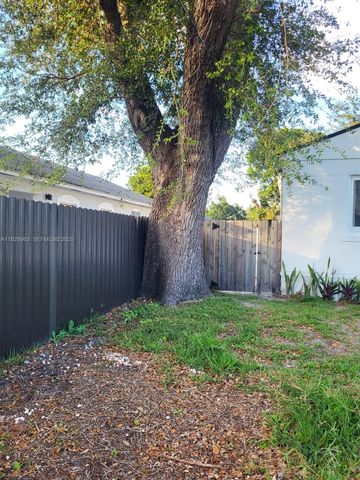 2137 NW 97th St 2137, Miami, FL 33147