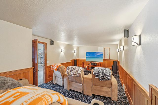 3110 Nathan Lane N, Plymouth, MN 55441