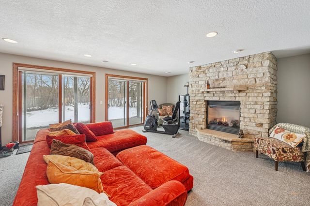 3110 Nathan Lane N, Plymouth, MN 55441