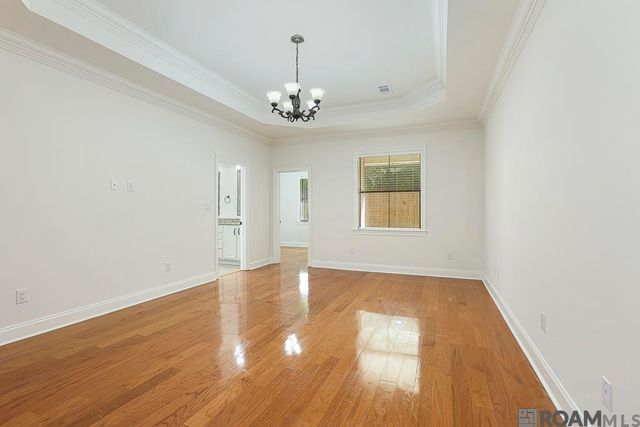 35261 Beverly Hills Dr, Prairieville, LA 70769