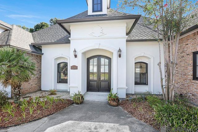 35261 Beverly Hills Dr, Prairieville, LA 70769