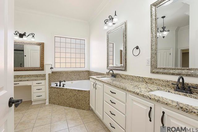 35261 Beverly Hills Dr, Prairieville, LA 70769