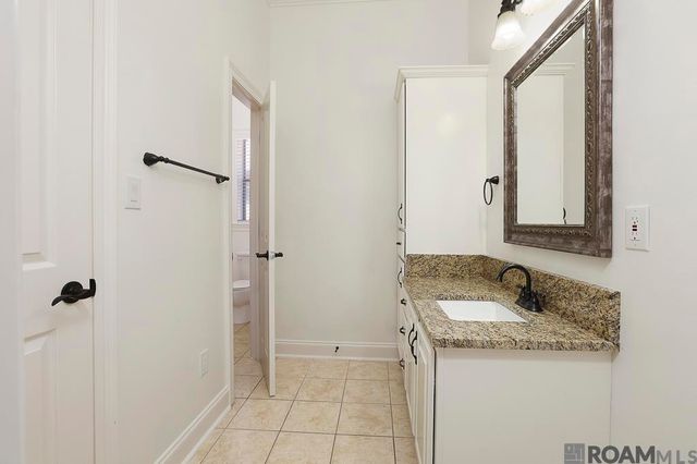 35261 Beverly Hills Dr, Prairieville, LA 70769