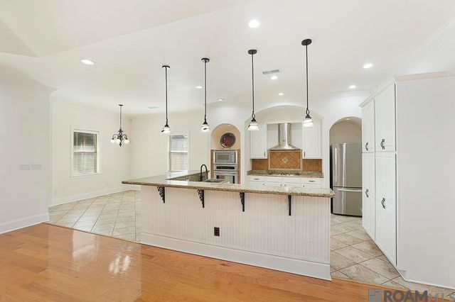 35261 Beverly Hills Dr, Prairieville, LA 70769