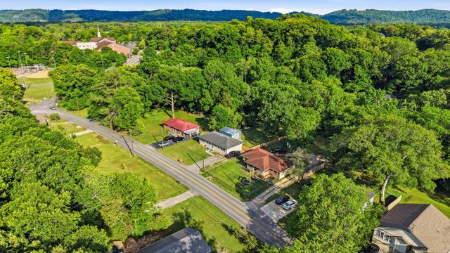 1320 Gadd Road, Hixson, TN 37343