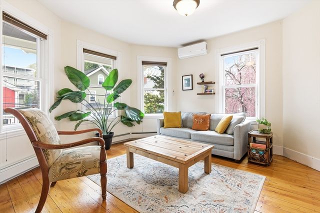 32 Spring Park Ave 1, Boston, MA 02130