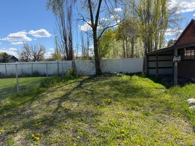 224 N Locust Rd, Spokane Valley, WA 99206