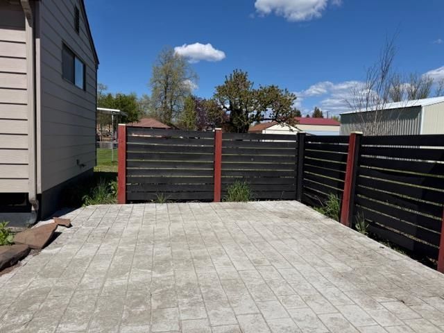 224 N Locust Rd, Spokane Valley, WA 99206