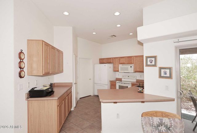 8013 W ZOE ELLA Way, Peoria, AZ 85382