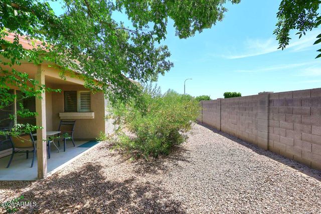 8013 W ZOE ELLA Way, Peoria, AZ 85382