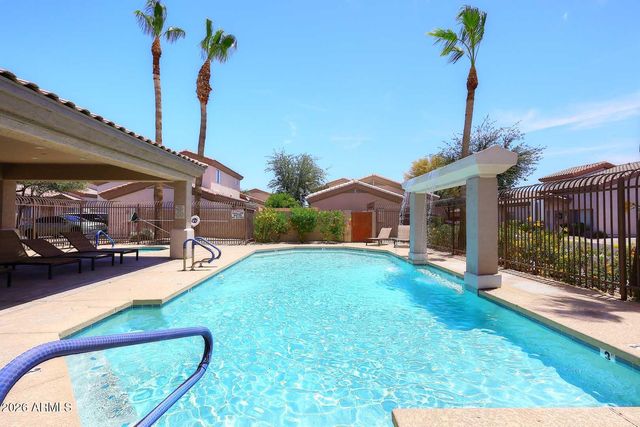 8013 W ZOE ELLA Way, Peoria, AZ 85382