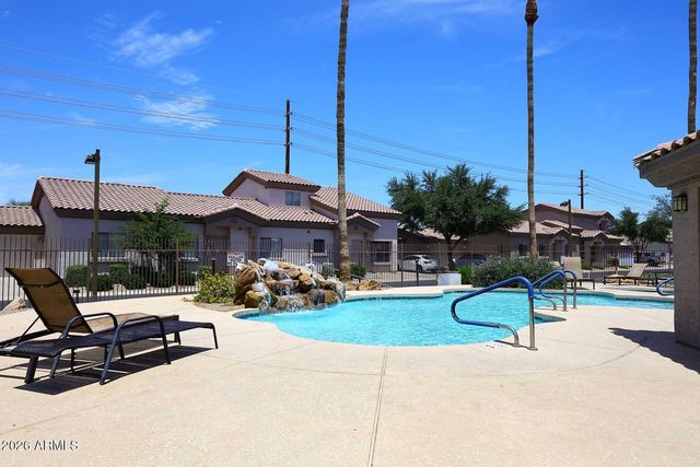 8013 W ZOE ELLA Way, Peoria, AZ 85382