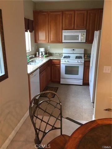 19247 Palo Verde, Apple Valley, CA 92308