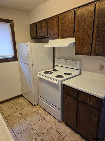 3255 S 12 Street, Lincoln, NE 68502