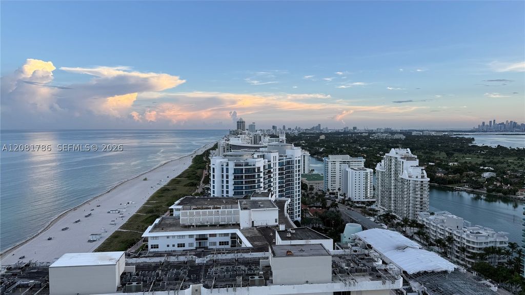 Image 2 of property listing at 6301 Collins Ave LPH4, Miami Beach, FL 33141