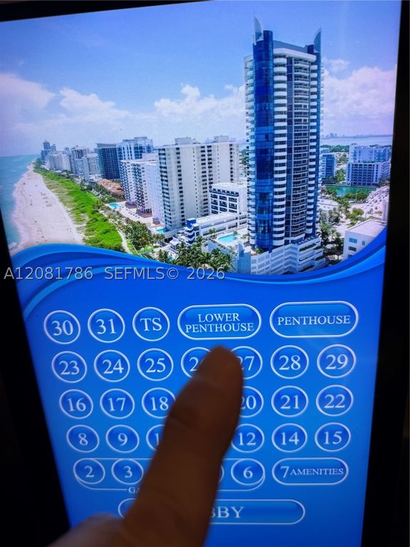 Image 26 of property listing at 6301 Collins Ave LPH4, Miami Beach, FL 33141