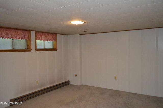 W 3506 Chestnut Ave, Yakima, WA 98902