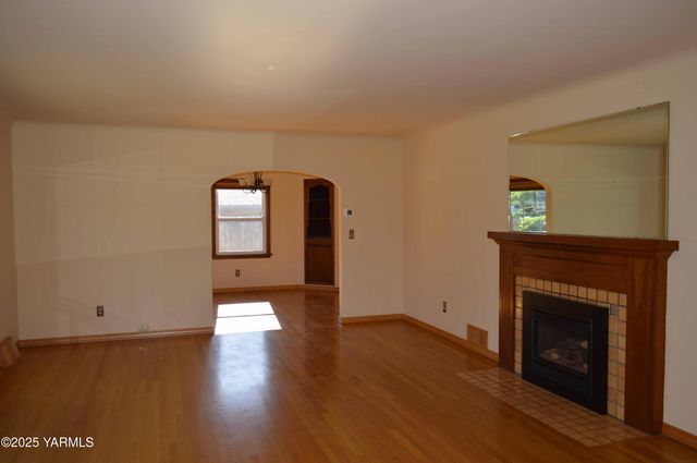 W 3506 Chestnut Ave, Yakima, WA 98902