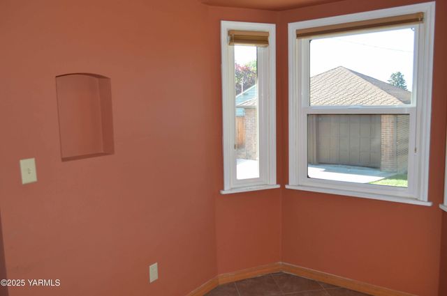 W 3506 Chestnut Ave, Yakima, WA 98902