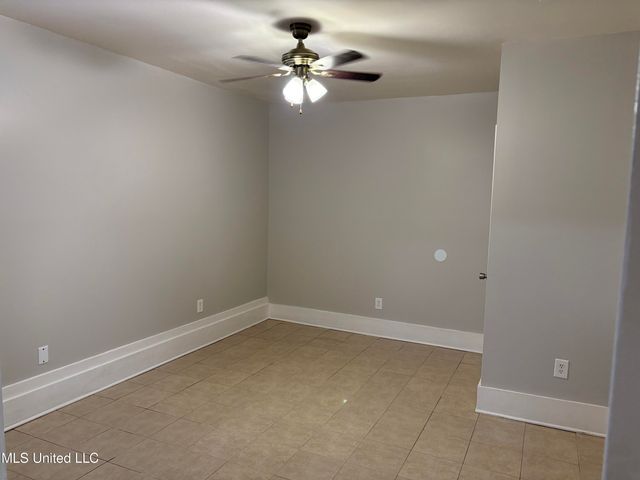 2412 Oxford Drive, Gautier, MS 39553