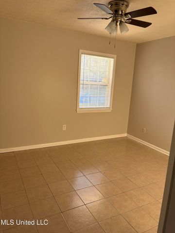 2412 Oxford Drive, Gautier, MS 39553