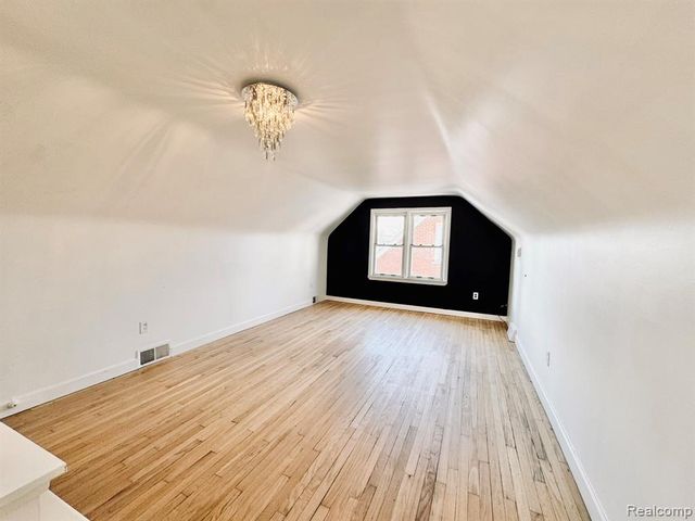 25715 W Hills Drive, Dearborn Heights, MI 48125