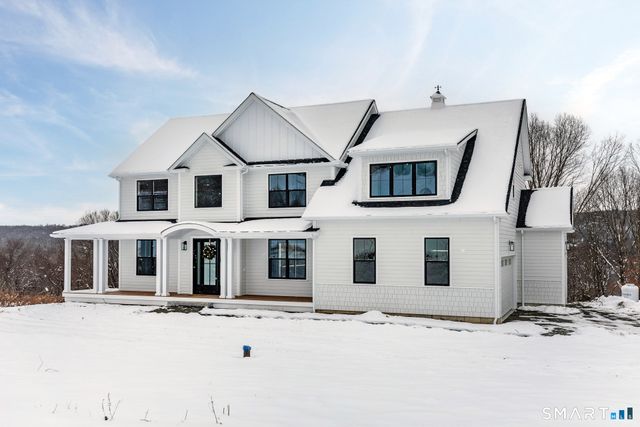 195 Willow Creek Estates Drive, Southbury, CT 06488