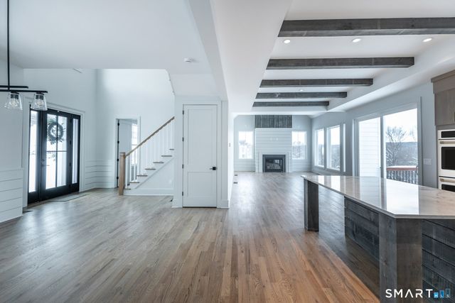 195 Willow Creek Estates Drive, Southbury, CT 06488