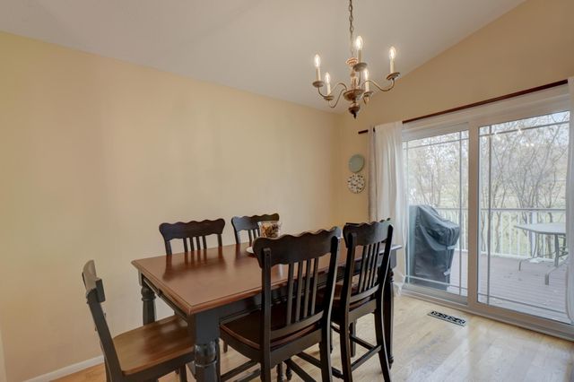 1174 Benton Way, Arden Hills, MN 55112