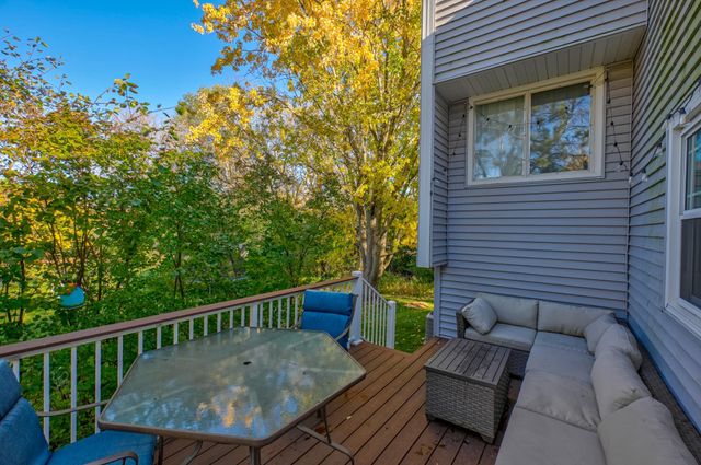 1174 Benton Way, Arden Hills, MN 55112