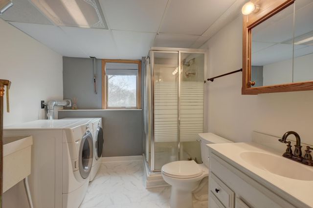 1174 Benton Way, Arden Hills, MN 55112