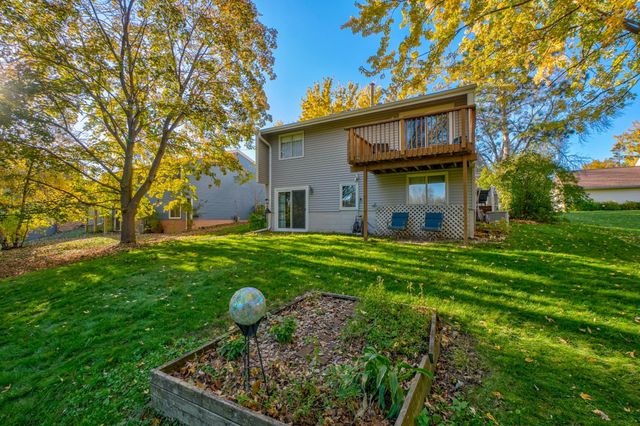 1174 Benton Way, Arden Hills, MN 55112