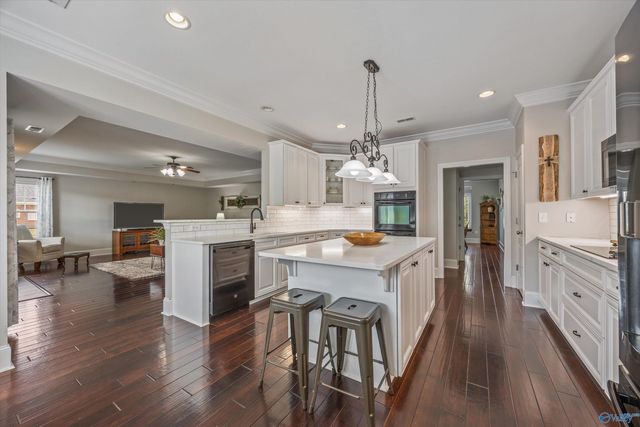 3200 Stone Path Lane, Owens Cross Roads, AL 35763