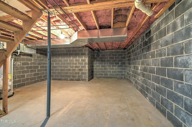 1476 Tn-126 A1, Bristol, TN 37620