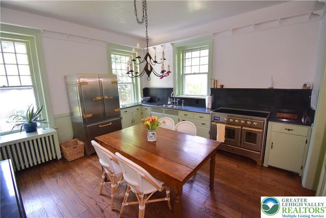 433 Paxinosa Avenue, Easton, PA 18042