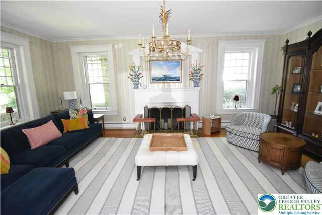 433 Paxinosa Avenue, Easton, PA 18042