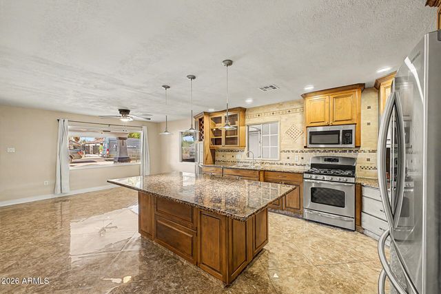 2539 W LUKE Avenue, Phoenix, AZ 85017