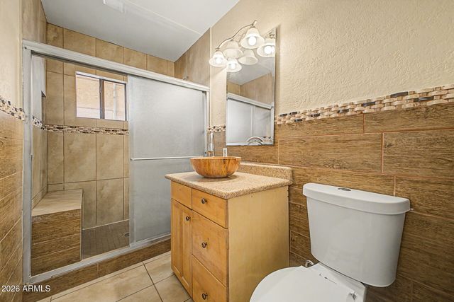 2539 W LUKE Avenue, Phoenix, AZ 85017