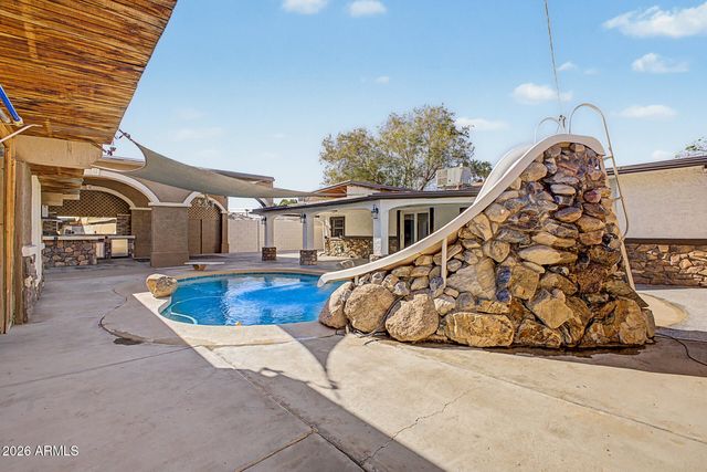 2539 W LUKE Avenue, Phoenix, AZ 85017