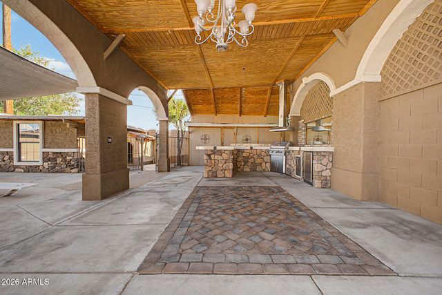 2539 W LUKE Avenue, Phoenix, AZ 85017