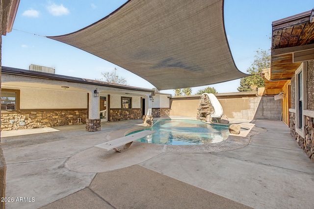 2539 W LUKE Avenue, Phoenix, AZ 85017