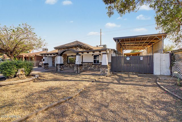 2539 W LUKE Avenue, Phoenix, AZ 85017