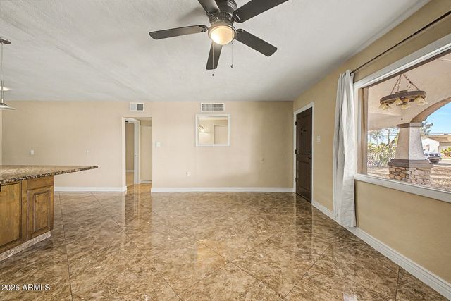 2539 W LUKE Avenue, Phoenix, AZ 85017