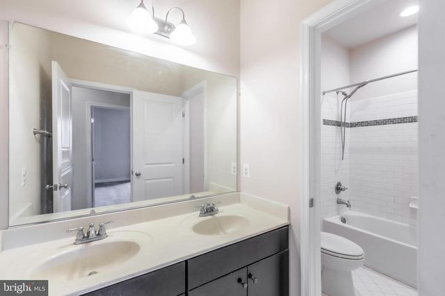 42554 DREAMWEAVER DR, Brambleton, VA 20148